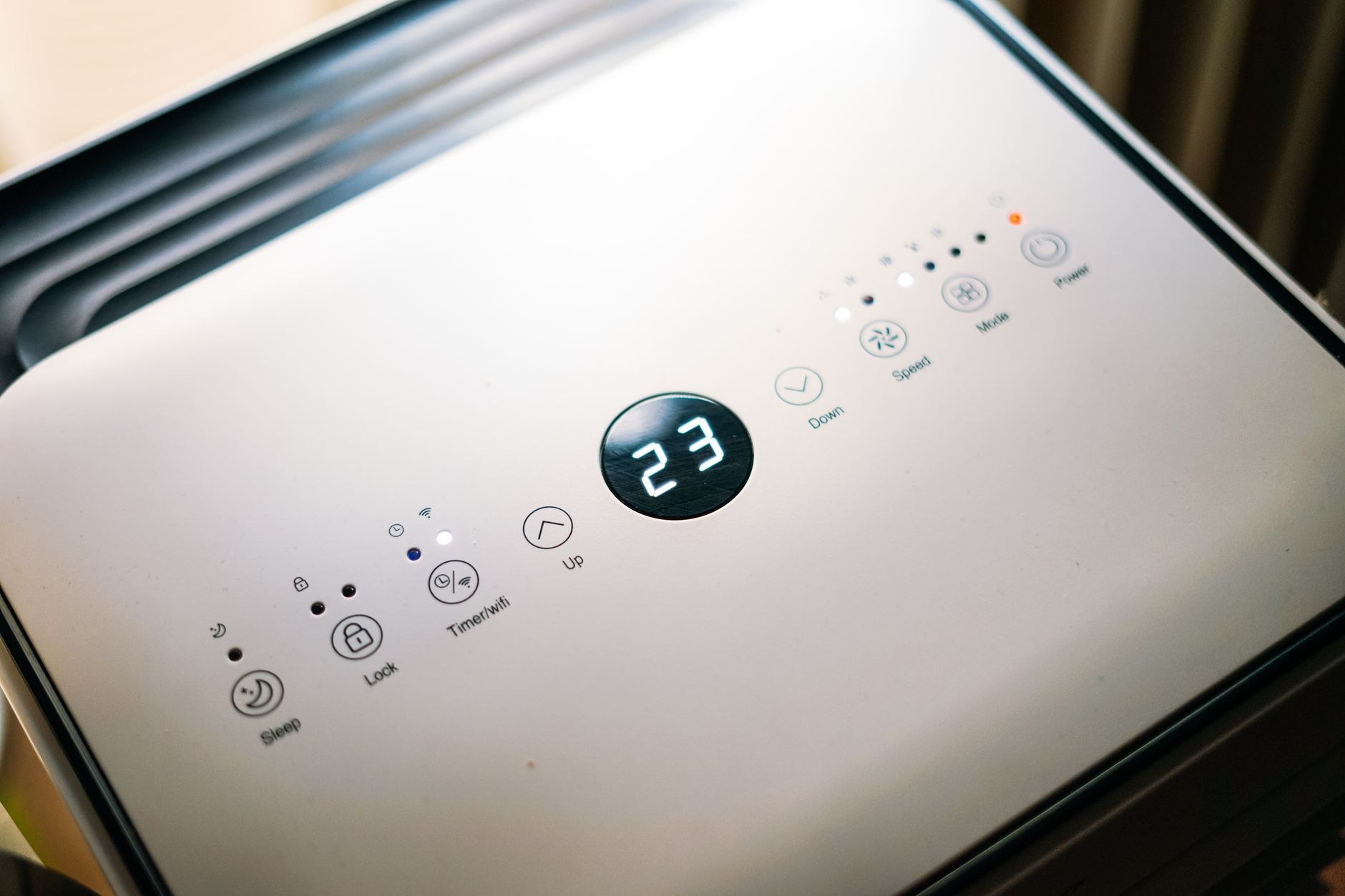 A heat pump control panel showing the set temperature
